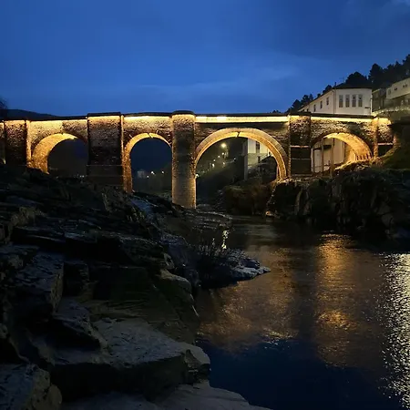 Duplex Duquesa アパート